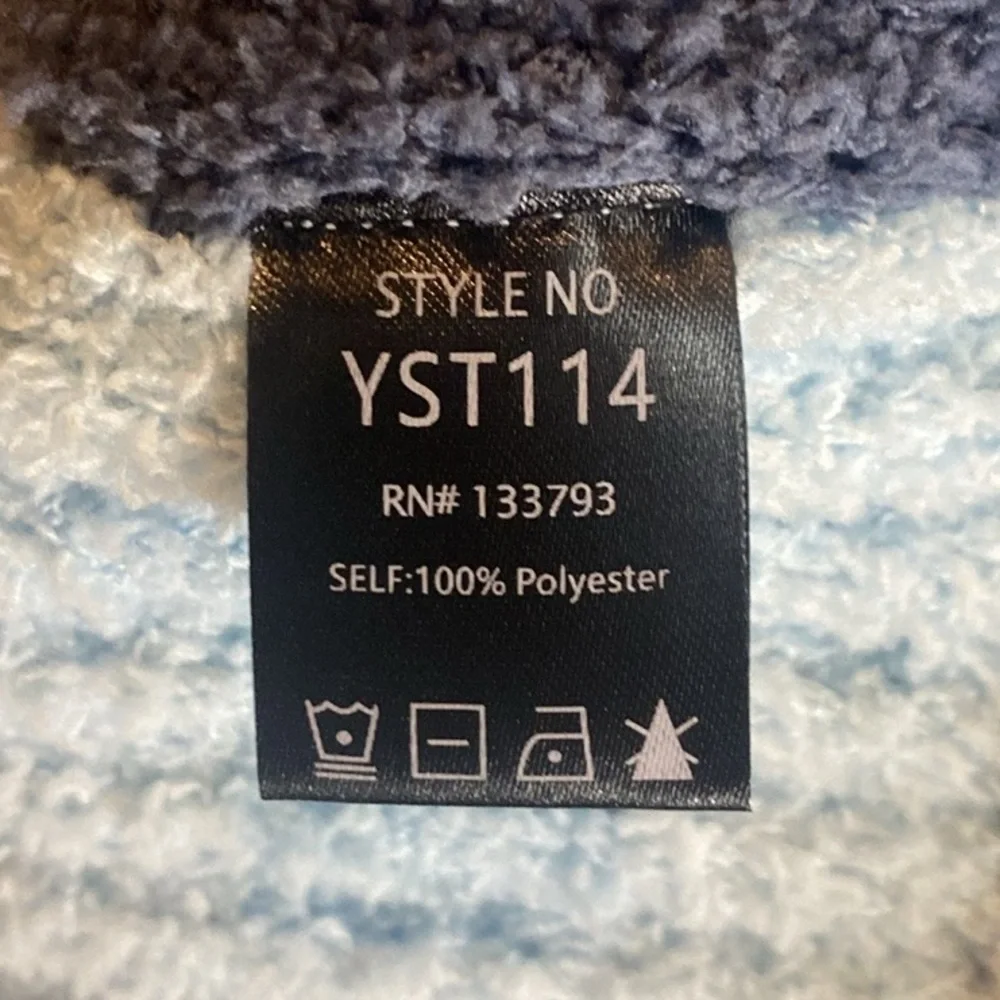 POL Blue/White/Pink Oversized Chenille Sweater, Size Medium - Picture 7 of 8